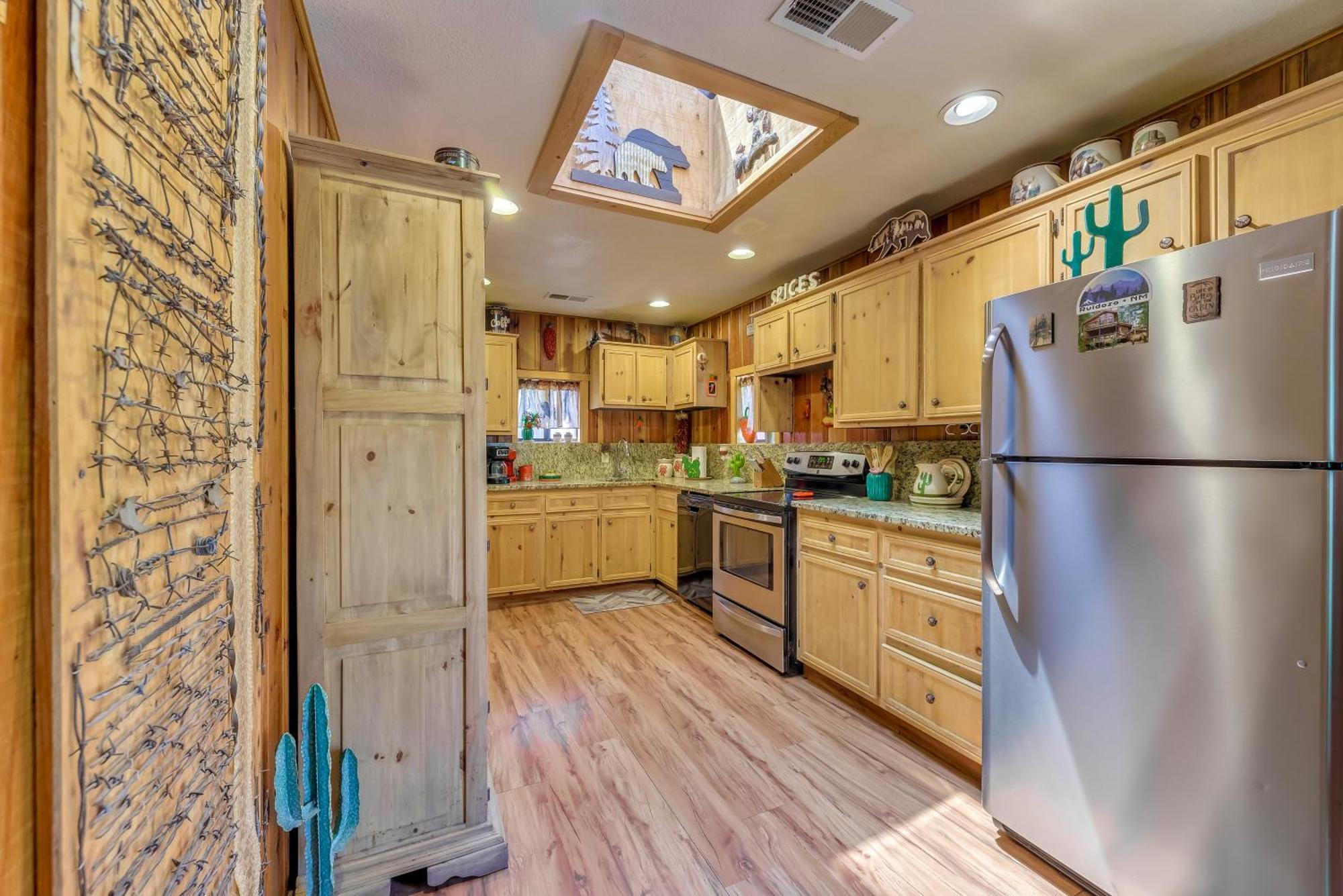 Unique Bear Country Cabin In Ruidoso With Hot Tub! Extérieur photo