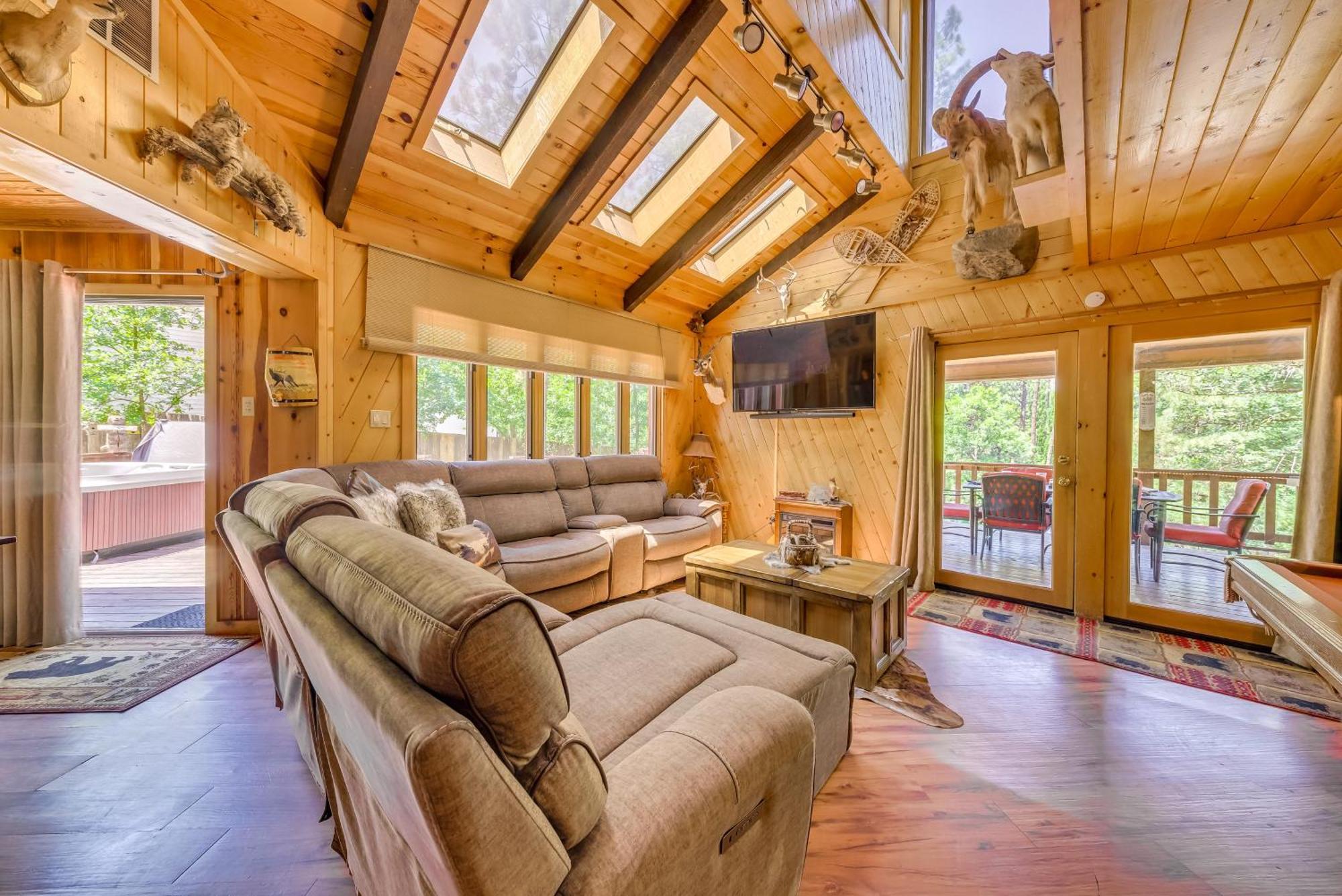 Unique Bear Country Cabin In Ruidoso With Hot Tub! Extérieur photo