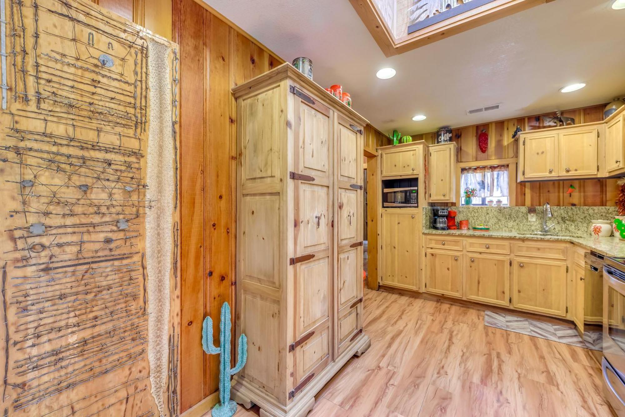 Unique Bear Country Cabin In Ruidoso With Hot Tub! Extérieur photo